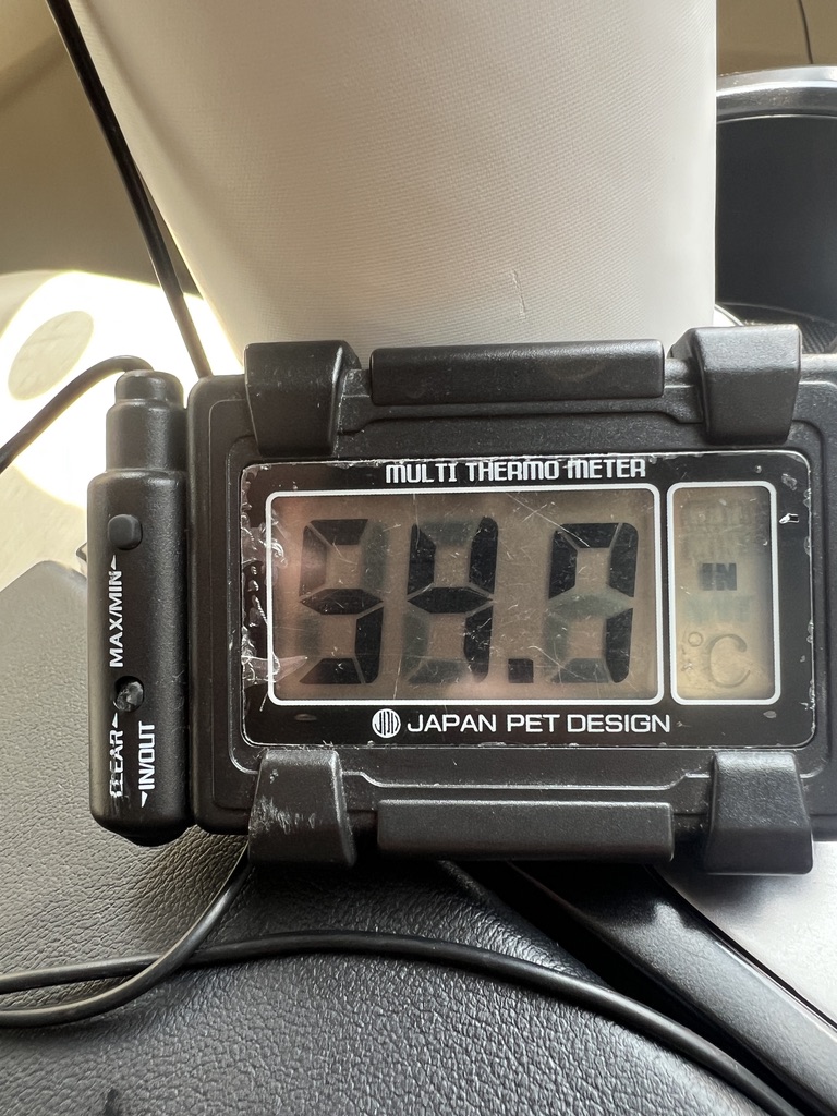 1時間後、ケース内温度は54.7℃に到達